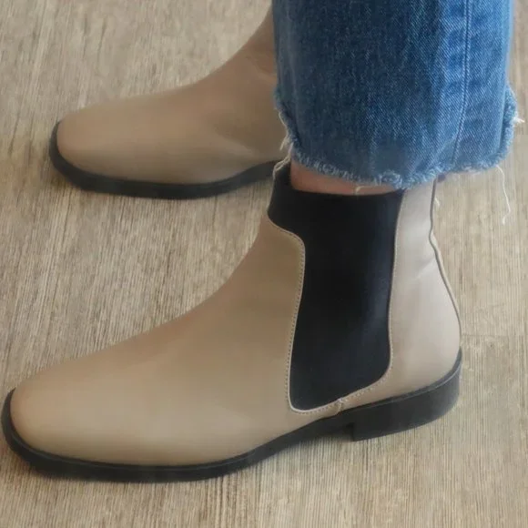 The Italian Leather Square Toe Chelsea Boot - Picture 5 of 7